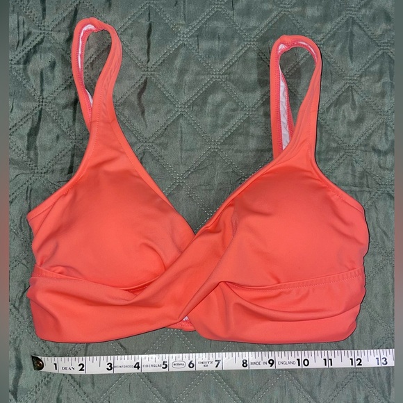 Like New VENUS 2-Piece Bikini in Papaya, Size 8 - Picture 9 of 16